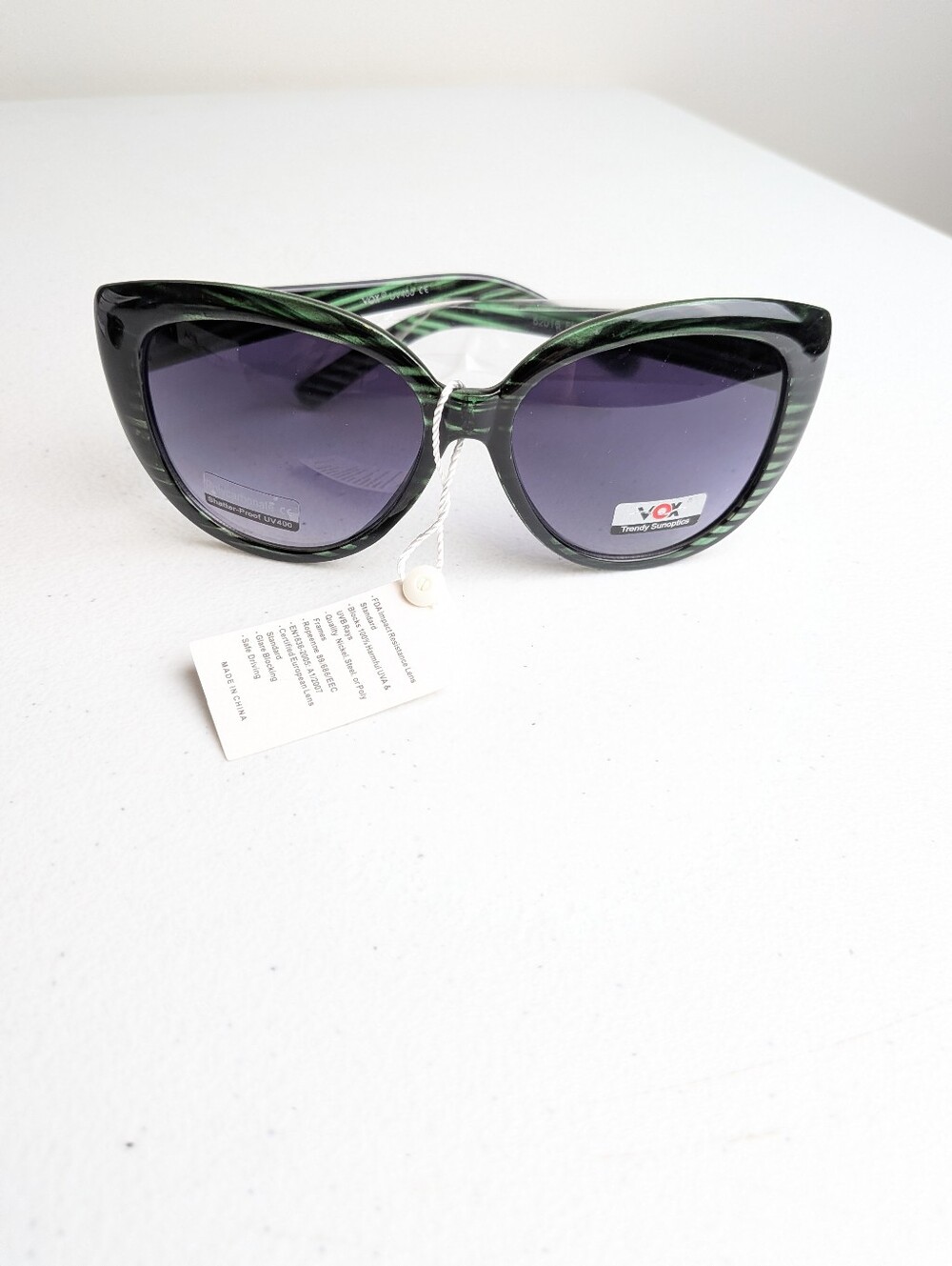 VOX Women's Green Stripe Oversized Cat Eye Polycarbonate UV400 Sunglasses Retro